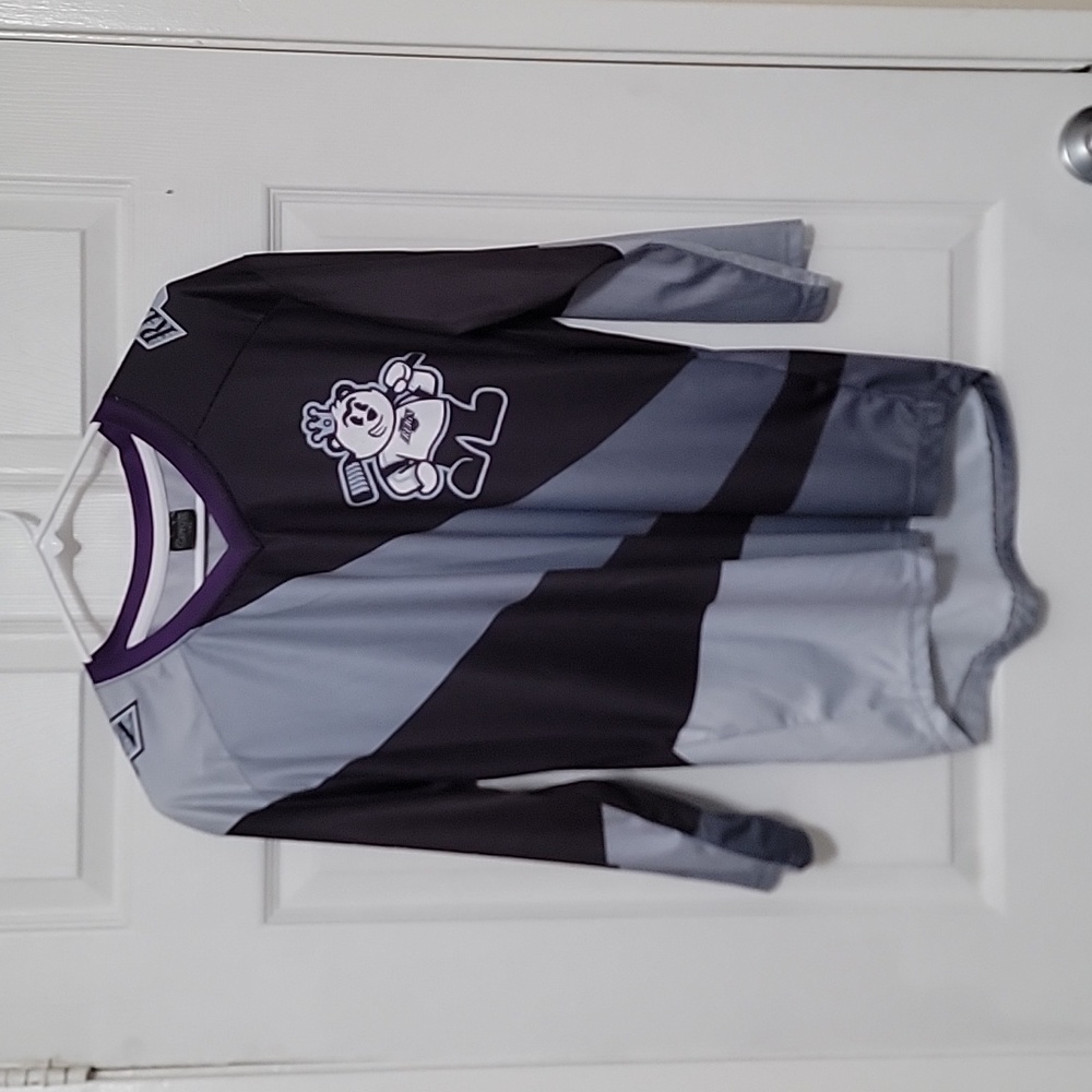 ONTARIO REIGN JERSEY #94 Kingston Youth  Stadium Giveaway Size Youth XLarge